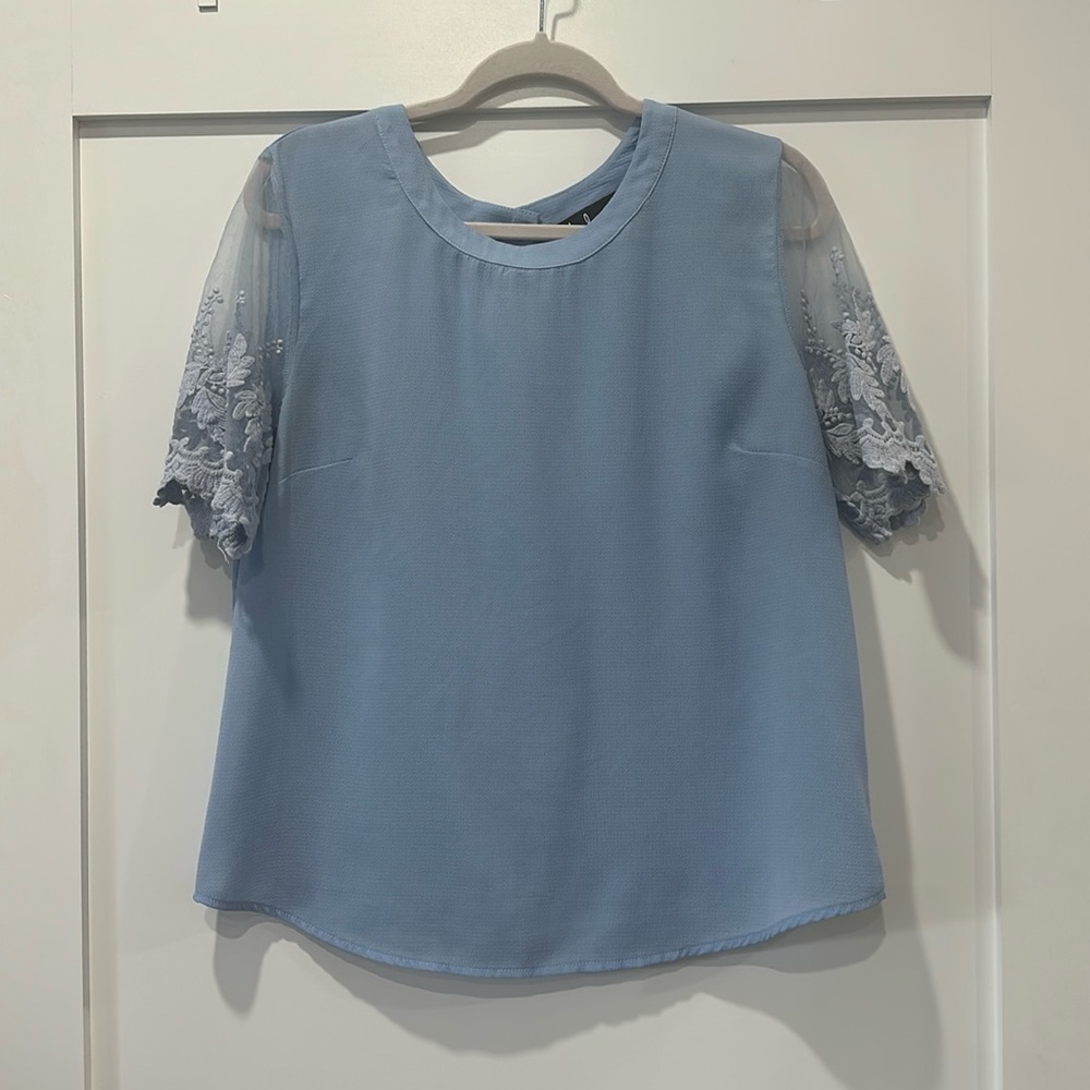 Lulus women’s blouse